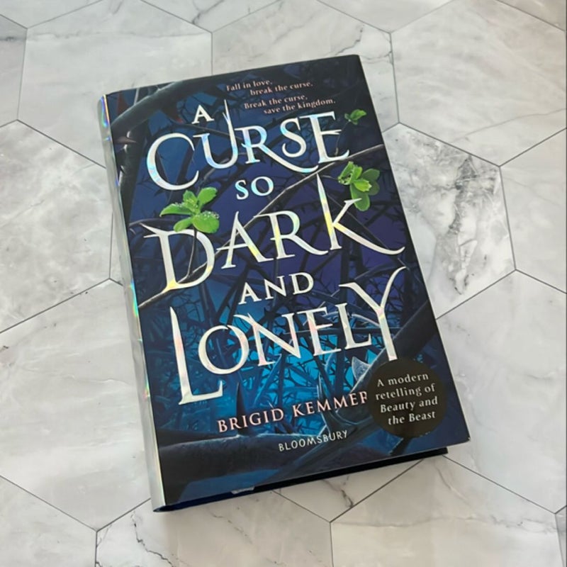 Fairyloot - A Curse So Dark And Lonely