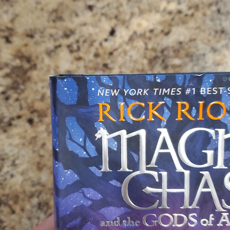 Magnus Chase and the Gods of Asgard, Book 1 the Sword of Summer (Magnus Chase and the Gods of Asgard, Book 1)