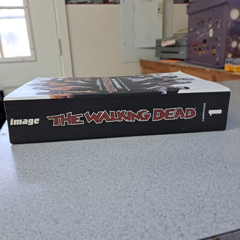 The Walking Dead Compendium by Robert Kirkman, Paperback Pangobooks