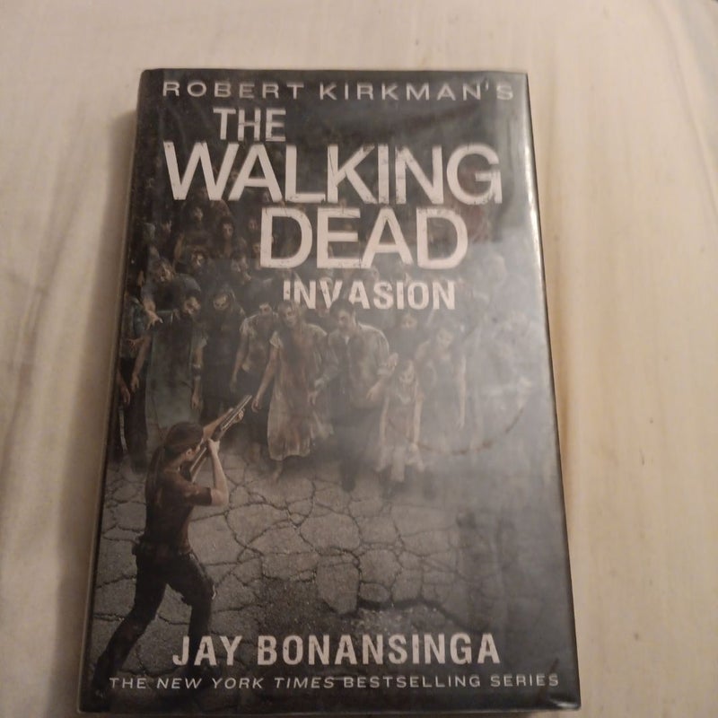 Robert Kirkman's the Walking Dead: Invasion