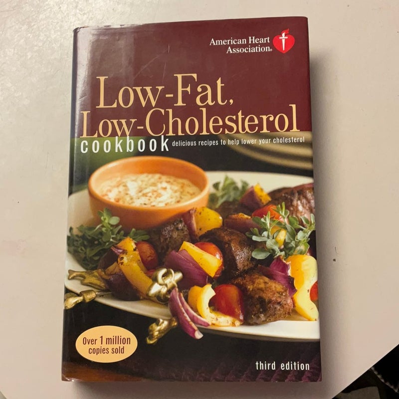 Low-Fat, Low-Cholesterol Cookbook