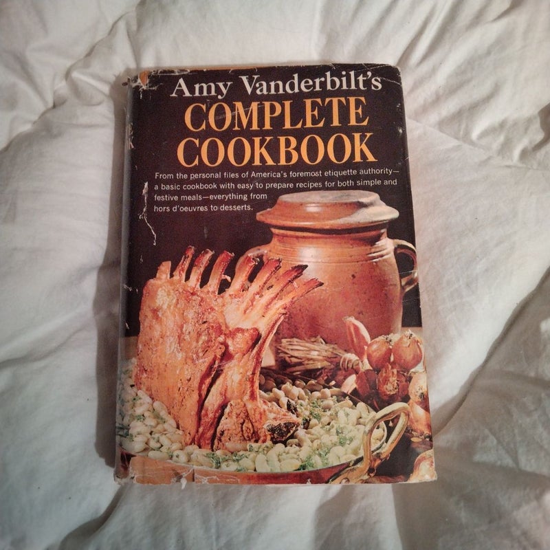 Amy Vanderbilt's Complete Cookbook 