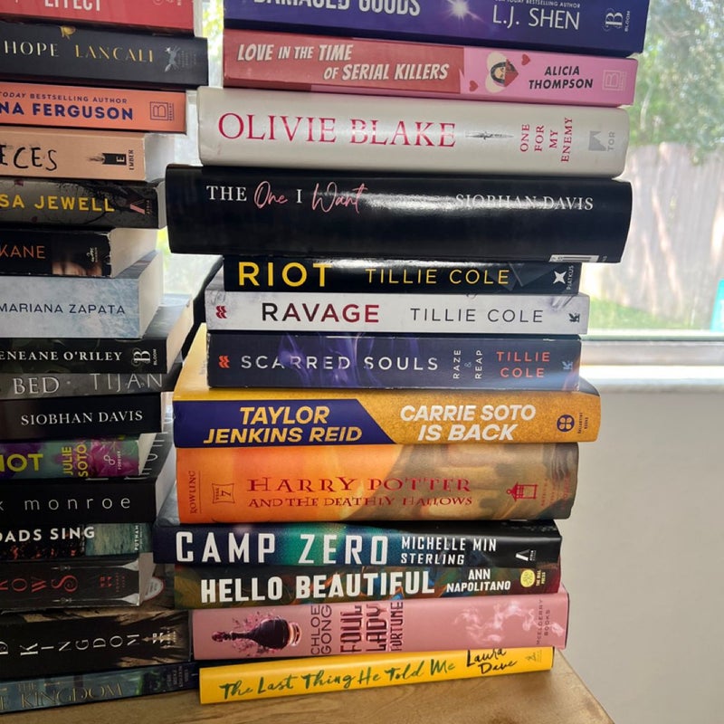 Lot of books between 5-7 don’t purchase listing 