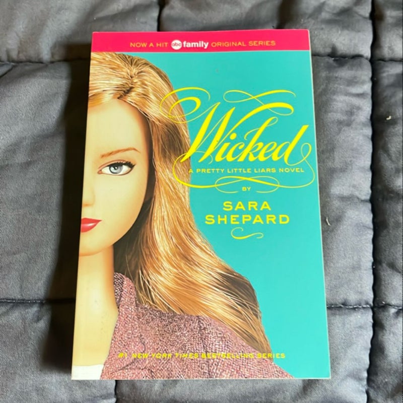 Pretty Little Liars #5: Wicked