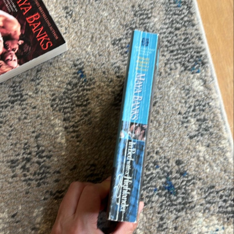 In Bed with a Highlander