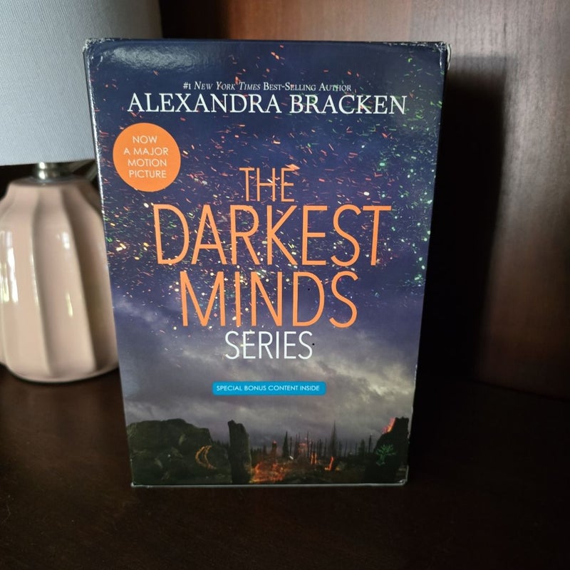 The Darkest Minds Series Boxed Set [4-Book Paperback Boxed Set] (the Darkest Minds)