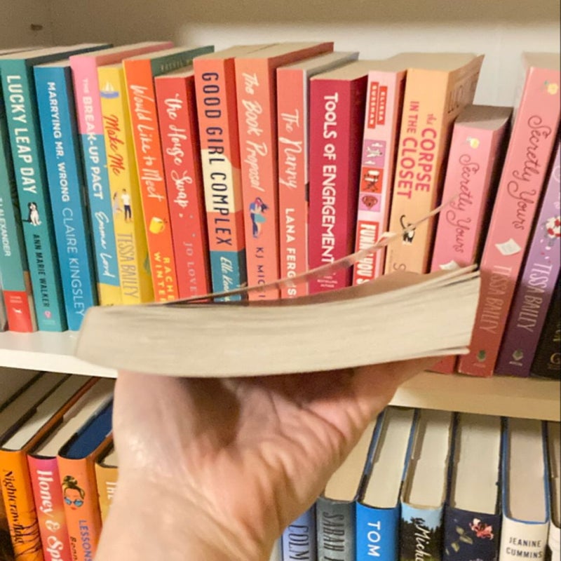 Good Material: a Read with Jenna Pick