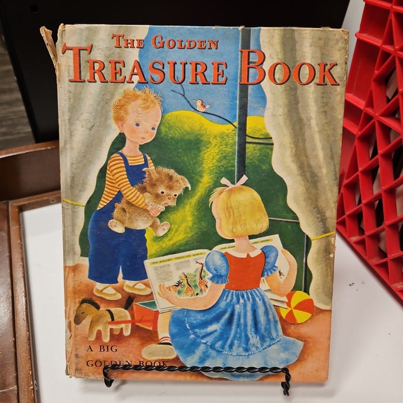 GOLDEN TREASURE BOOK 34 STORIES of Fun and Adventure (PB061)