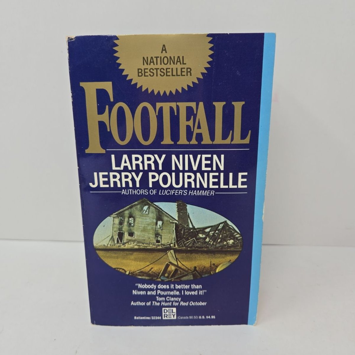 Footfall by Larry Niven, Jerry Pournelle