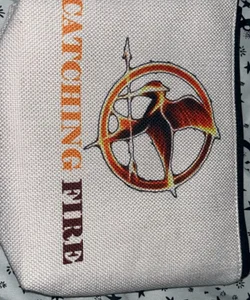 Catching fire zipper pouch