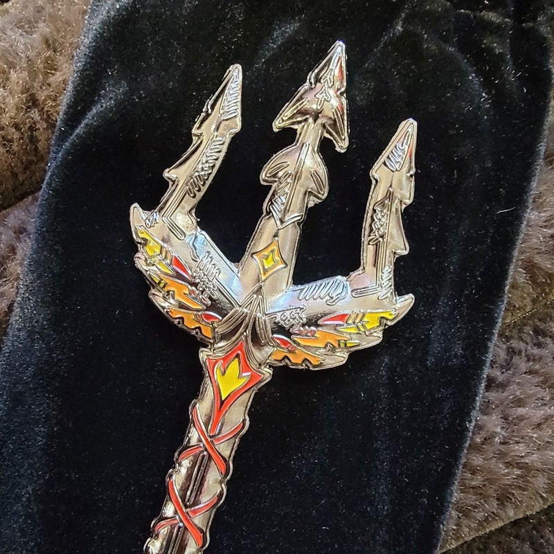 Illumicrate The Poppy War Atlan's Trident Replica