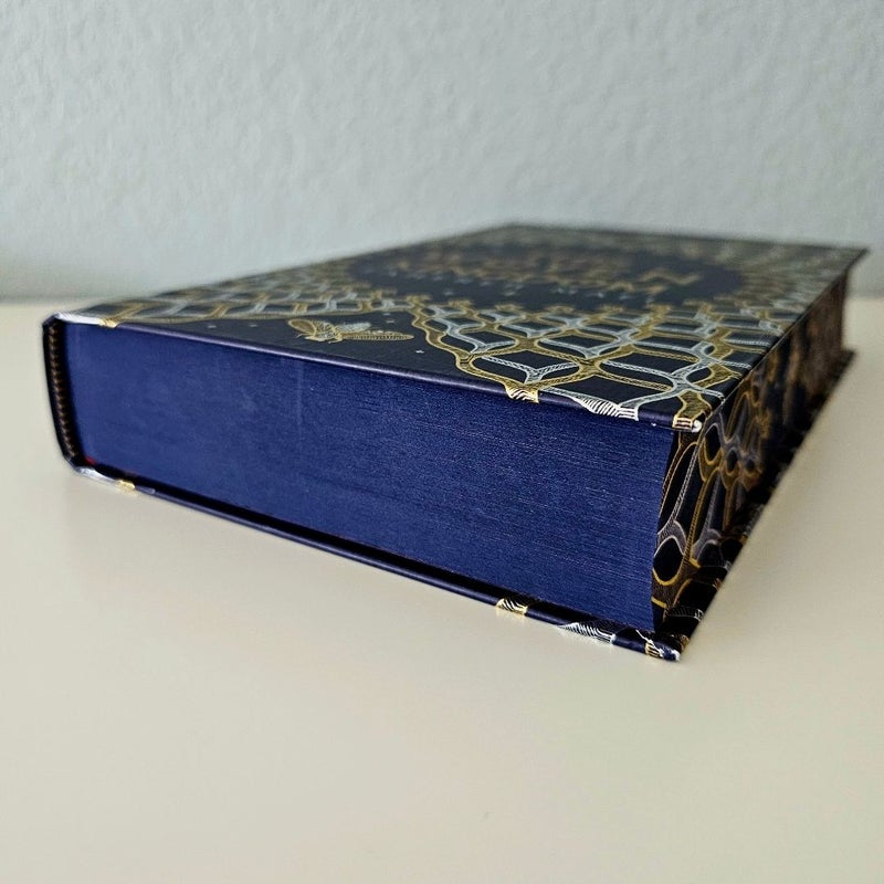 This Woven Kingdom SIGNED by Tahereh Mafi Illumicrate Special Edition