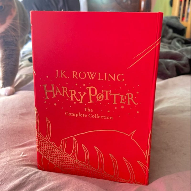 Harry Potter Complete Box Set (collectors box included)