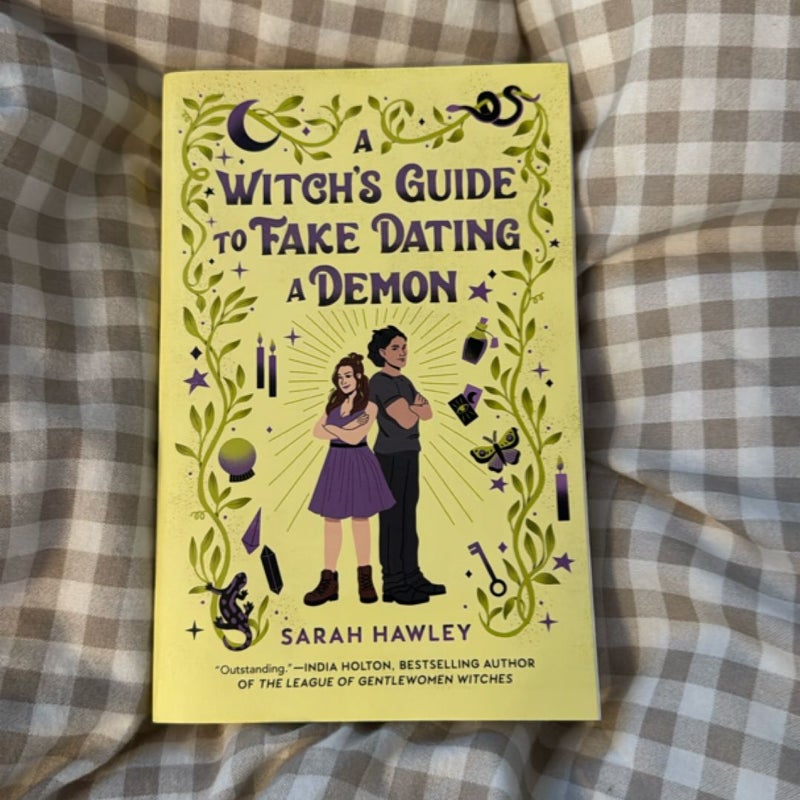 A Witch's Guide to Fake Dating a Demon