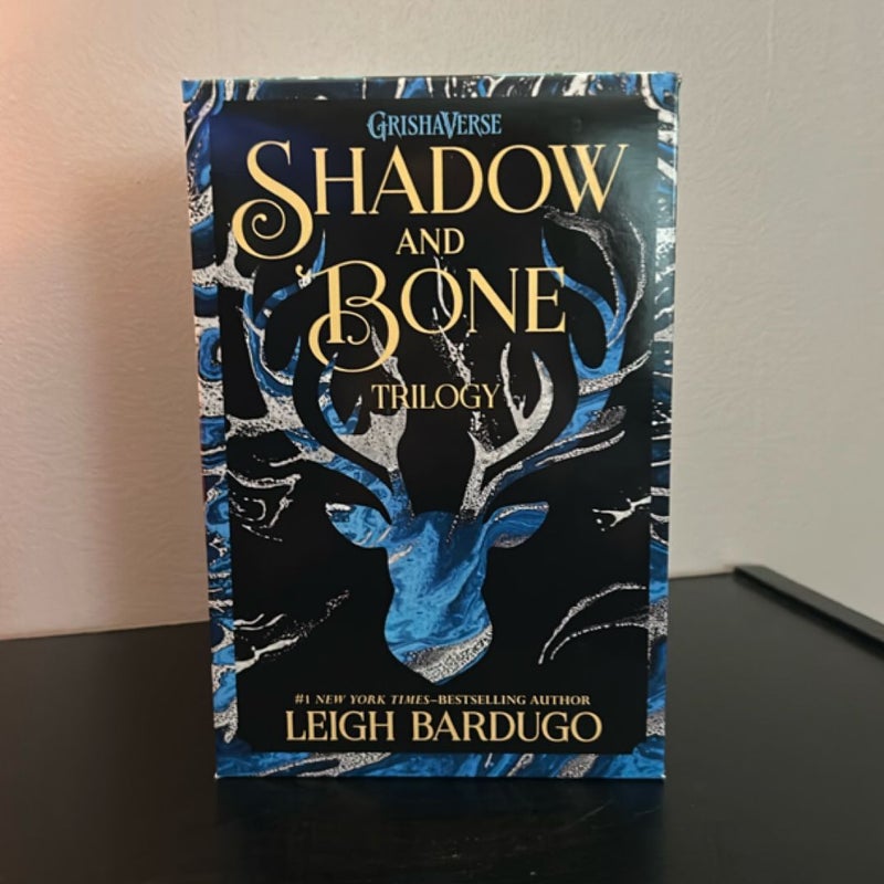The Shadow and Bone Trilogy Boxed Set