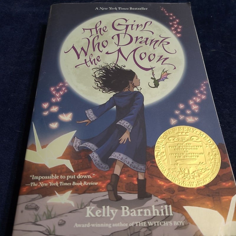 The Girl Who Drank the Moon (Winner of the 2017 Newbery Medal)