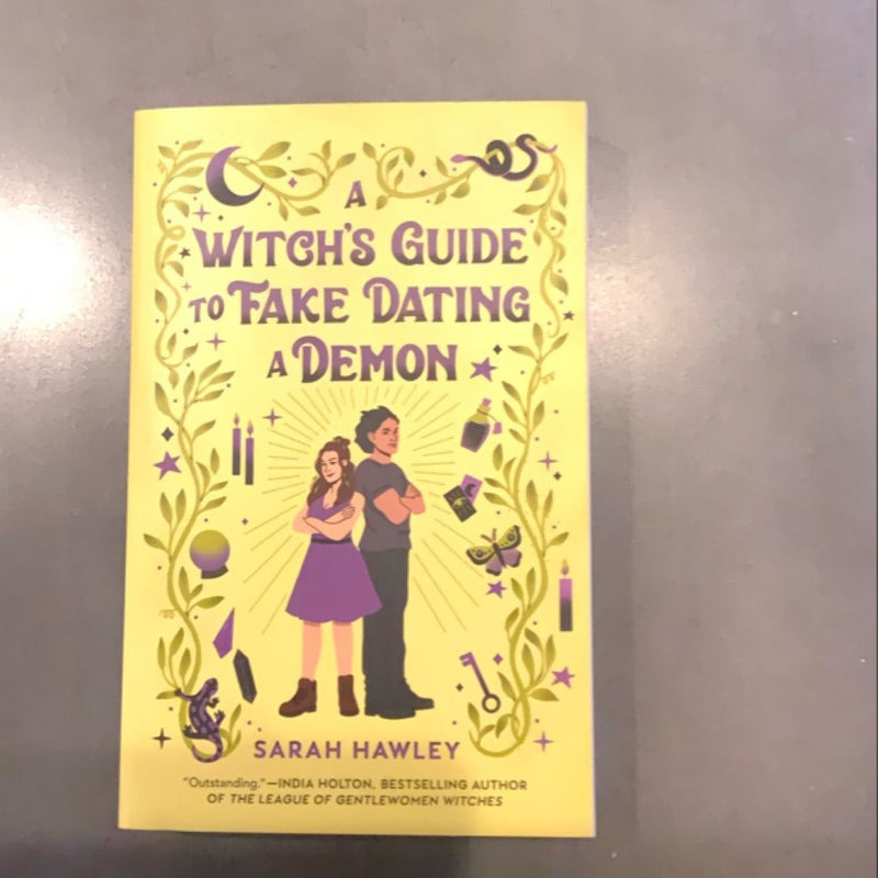 A Witch's Guide to Fake Dating a Demon