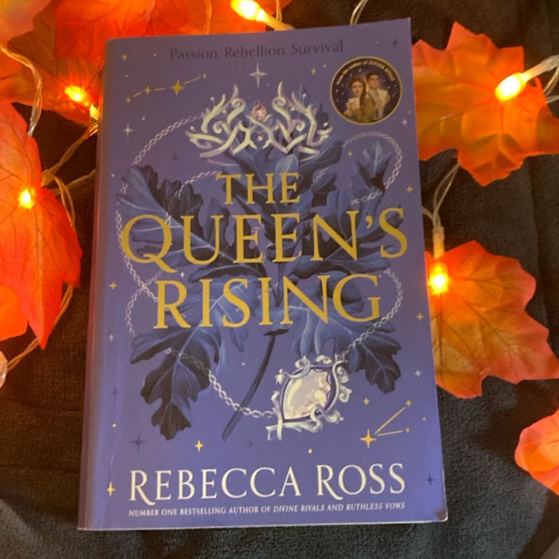 The Queen's Rising by Rebecca Ross, Paperback | Pangobooks