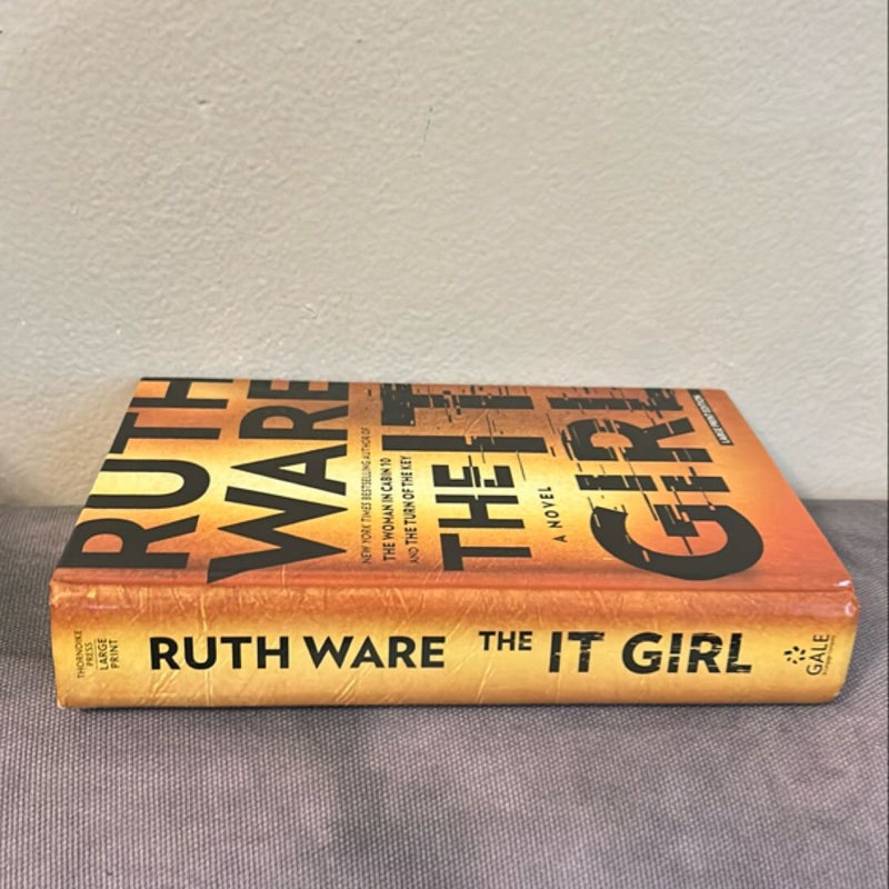 📖 The It Girl (Large Print, Library Binding!)