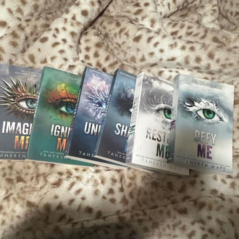 Shatter me series 