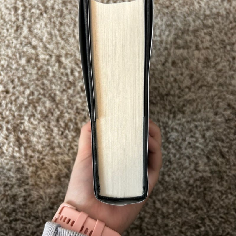 Onyx Storm (Standard Edition)