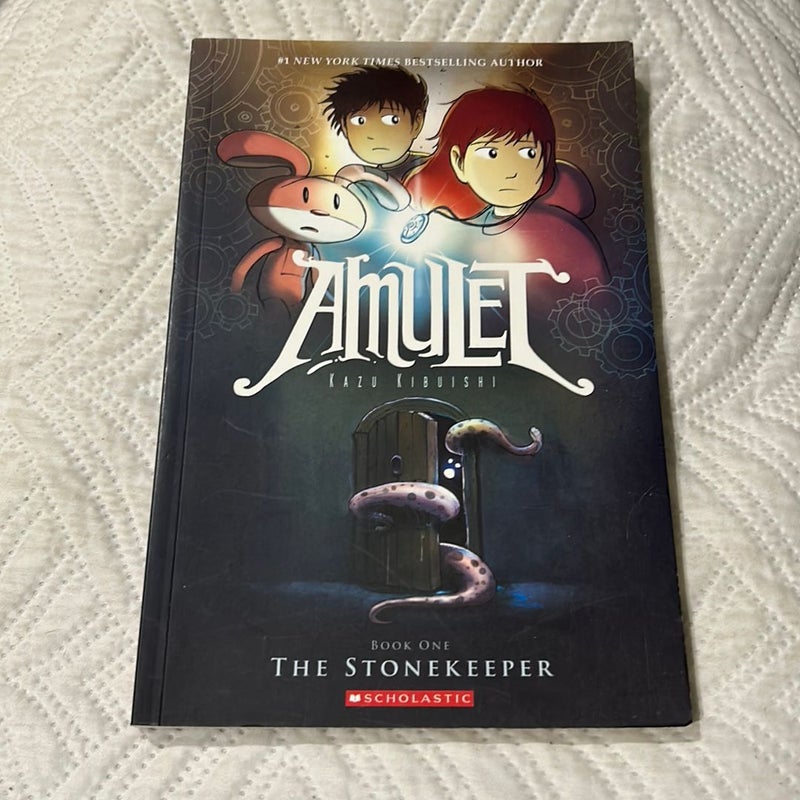 Amulet The Stonekeeper