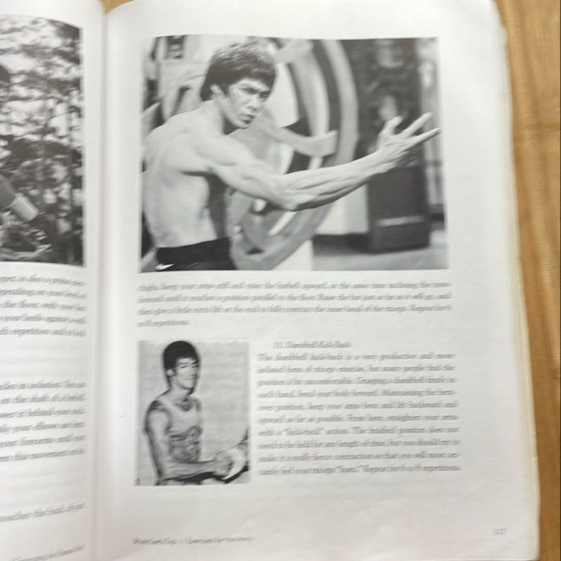 Bruce Lee the Art of Expressing the Human Body by Bruce Lee, Paperback | Pangobooks Bruce Lee the Art of Expressing the Human Body by Bruce Lee, Paperback | Pangobooks