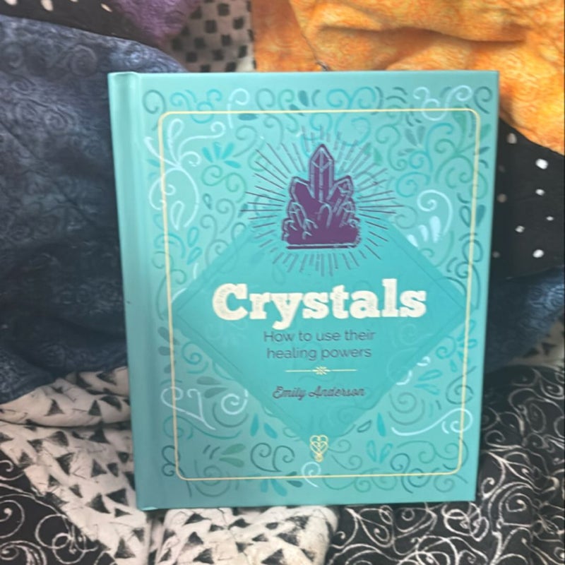 The Essential Book of Crystals