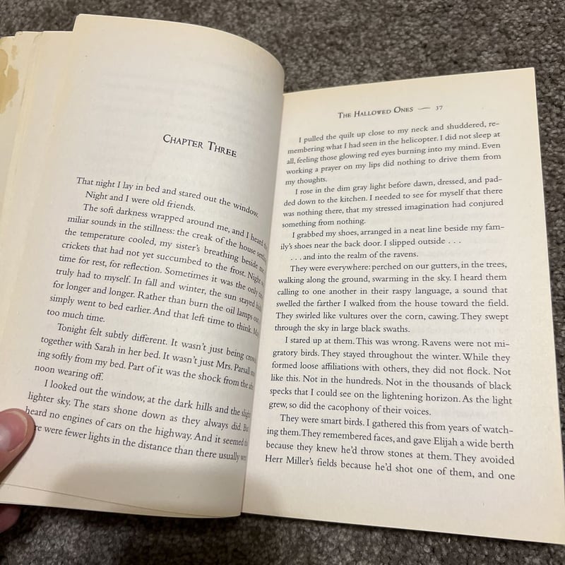 The Hallowed Ones by Laura Bickle, Paperback | Pangobooks