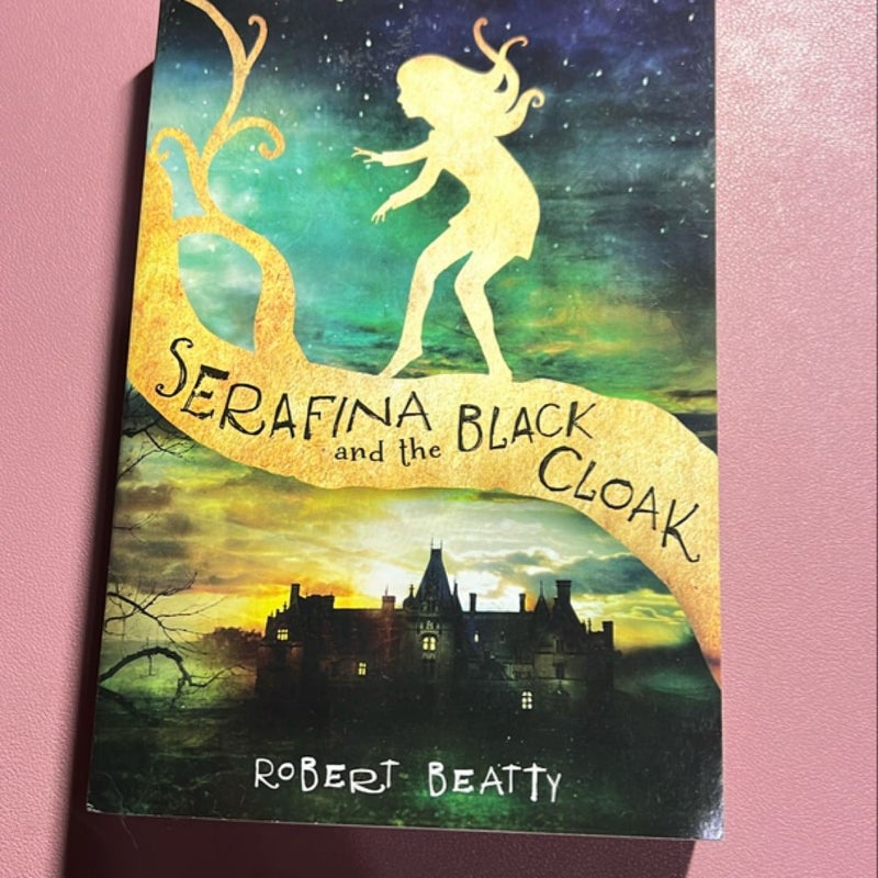 Serafina and the Black Cloak