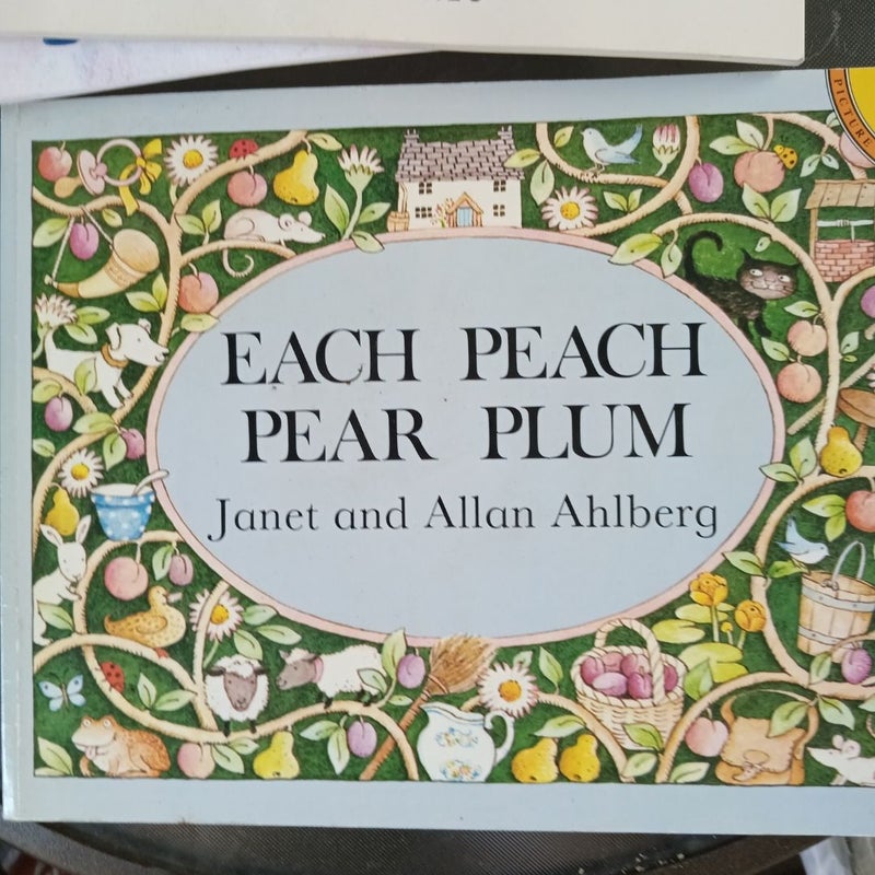 Each Peach Pear Plum Board Book