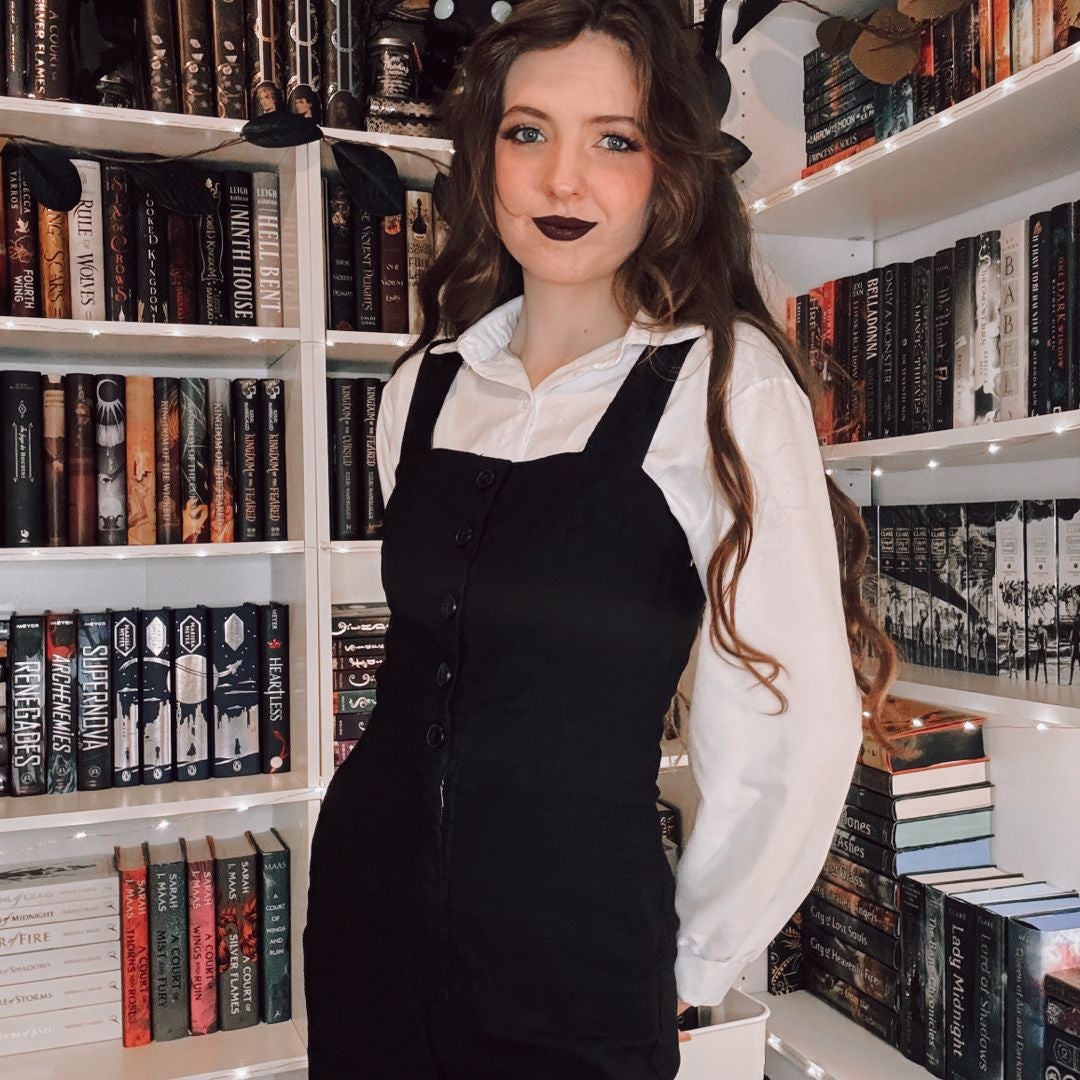 Reading with Chloe (she/her)