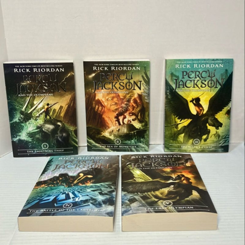 Percy Jackson and the Olympians 5 box set(no poster)