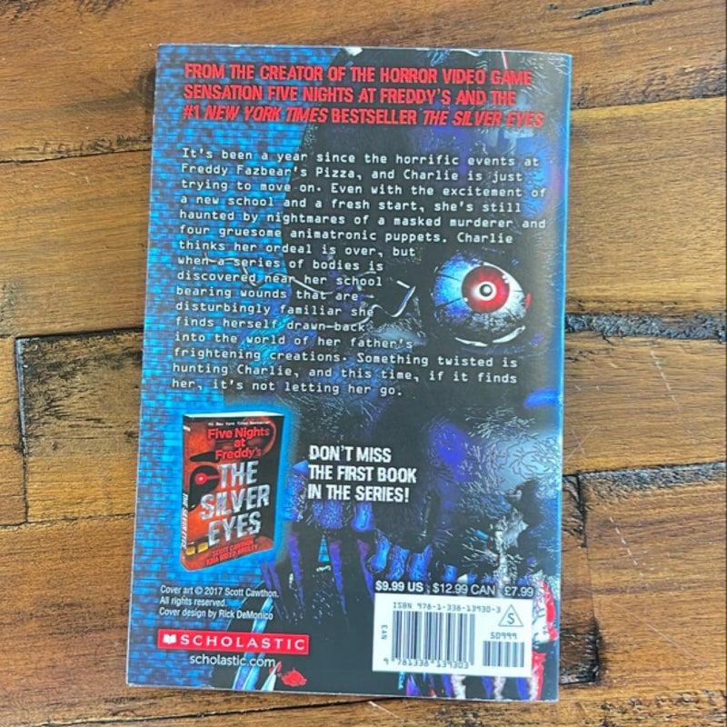 The Twisted Ones (Five Nights at Freddy's Graphic Novel #2)