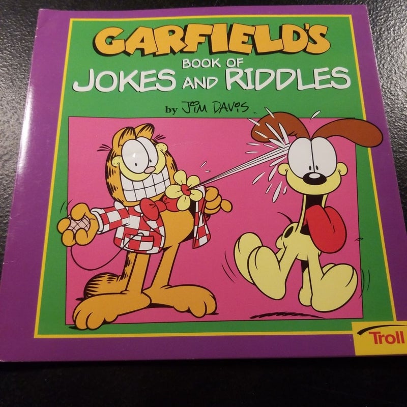 Garfield's Book of Jokes and Riddles