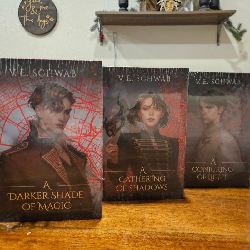 BUNDLE OF 3 : Owlcrate Shades of Magic Trilogy