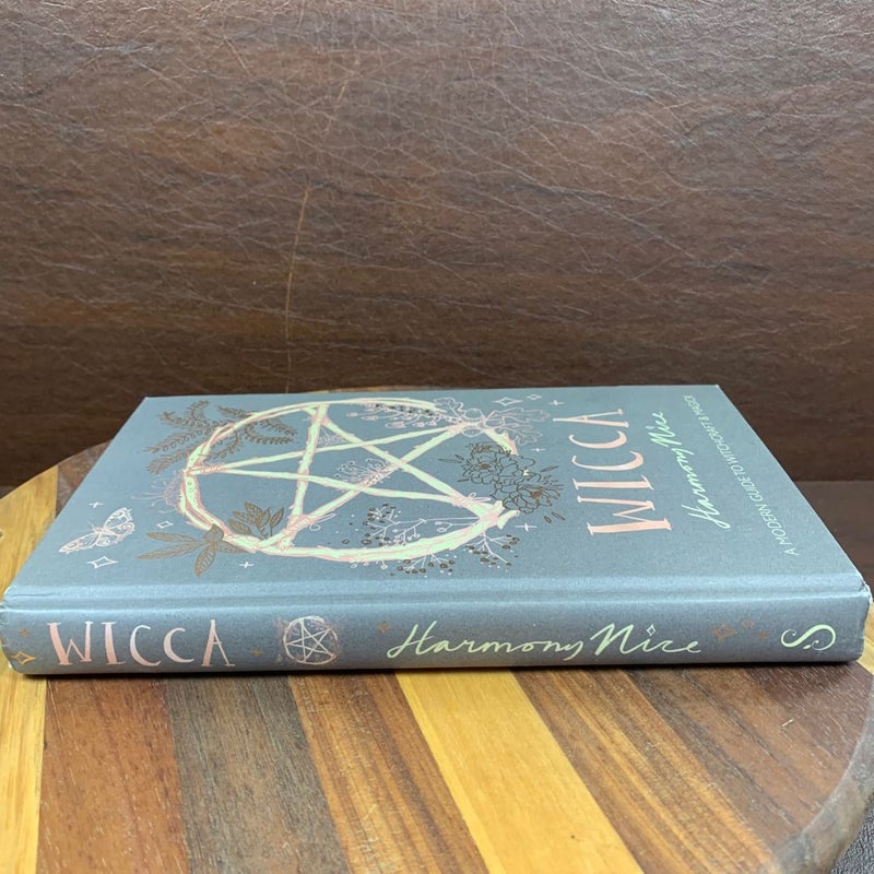 Wicca: A modern guide to witchcraft and magick by Nice, Harmony Book 2018