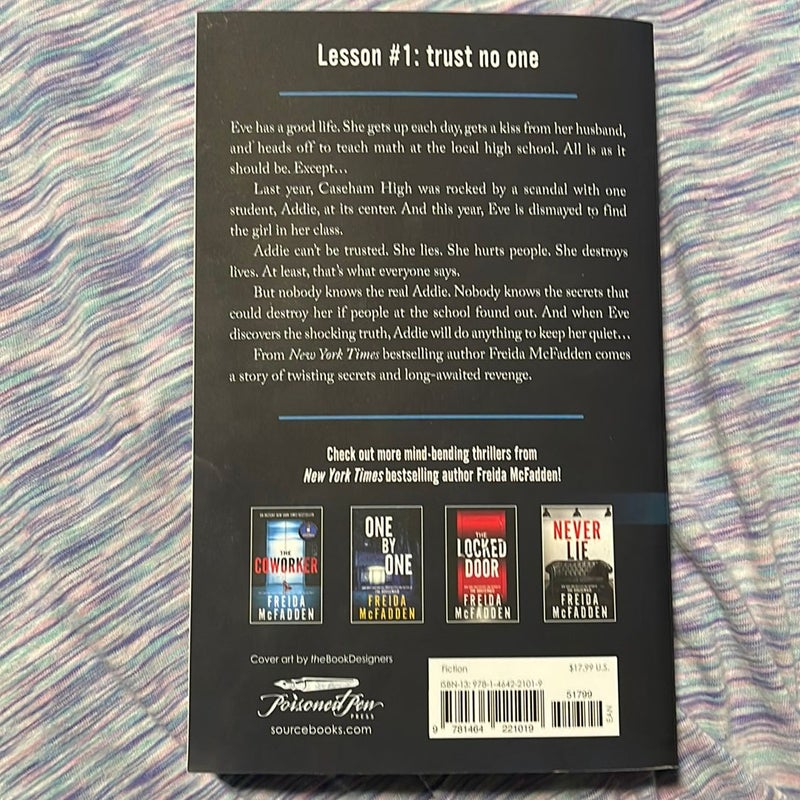 The Teacher by Freida McFadden, Paperback Pangobooks