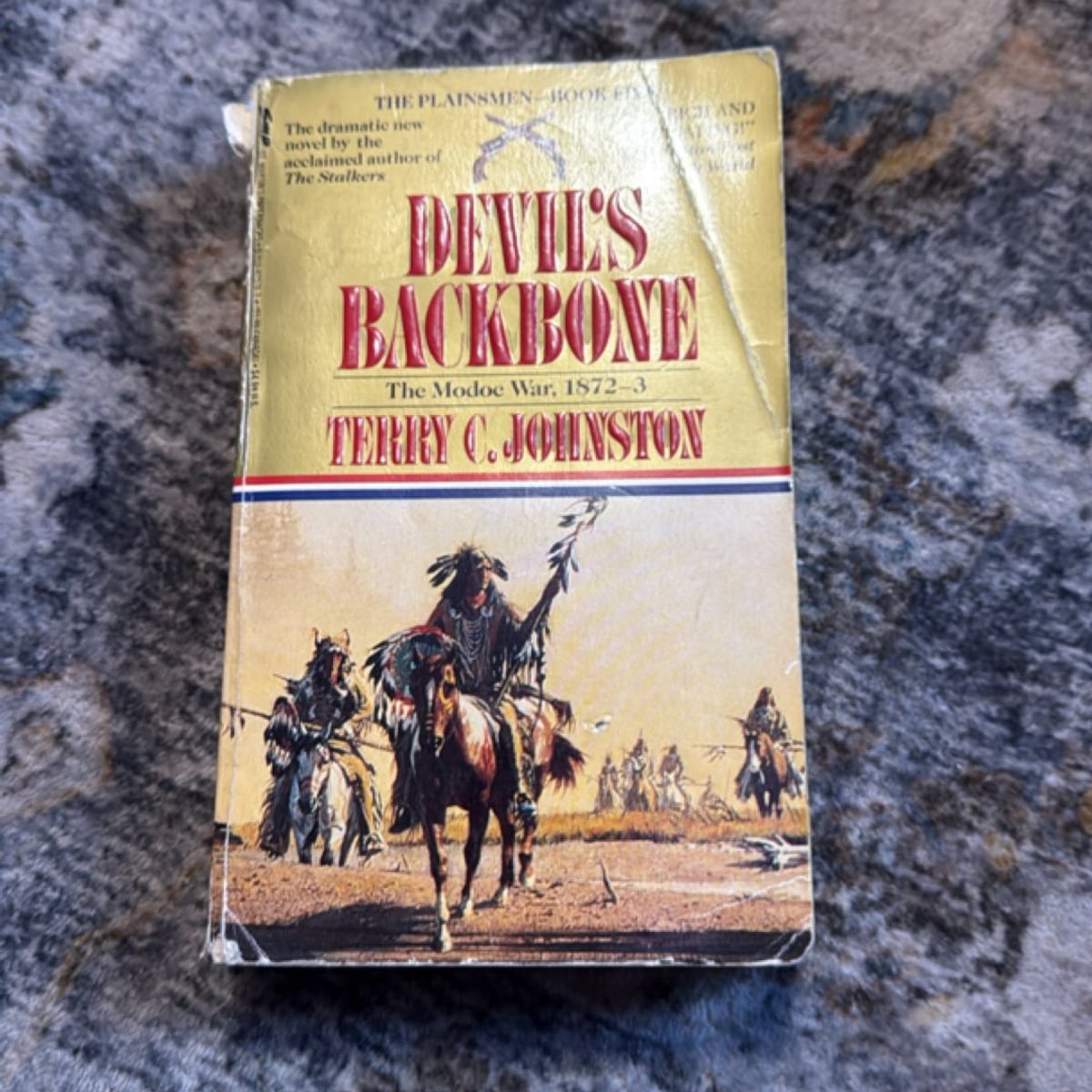 Devil's Backbone by , Paperback | Pangobooks