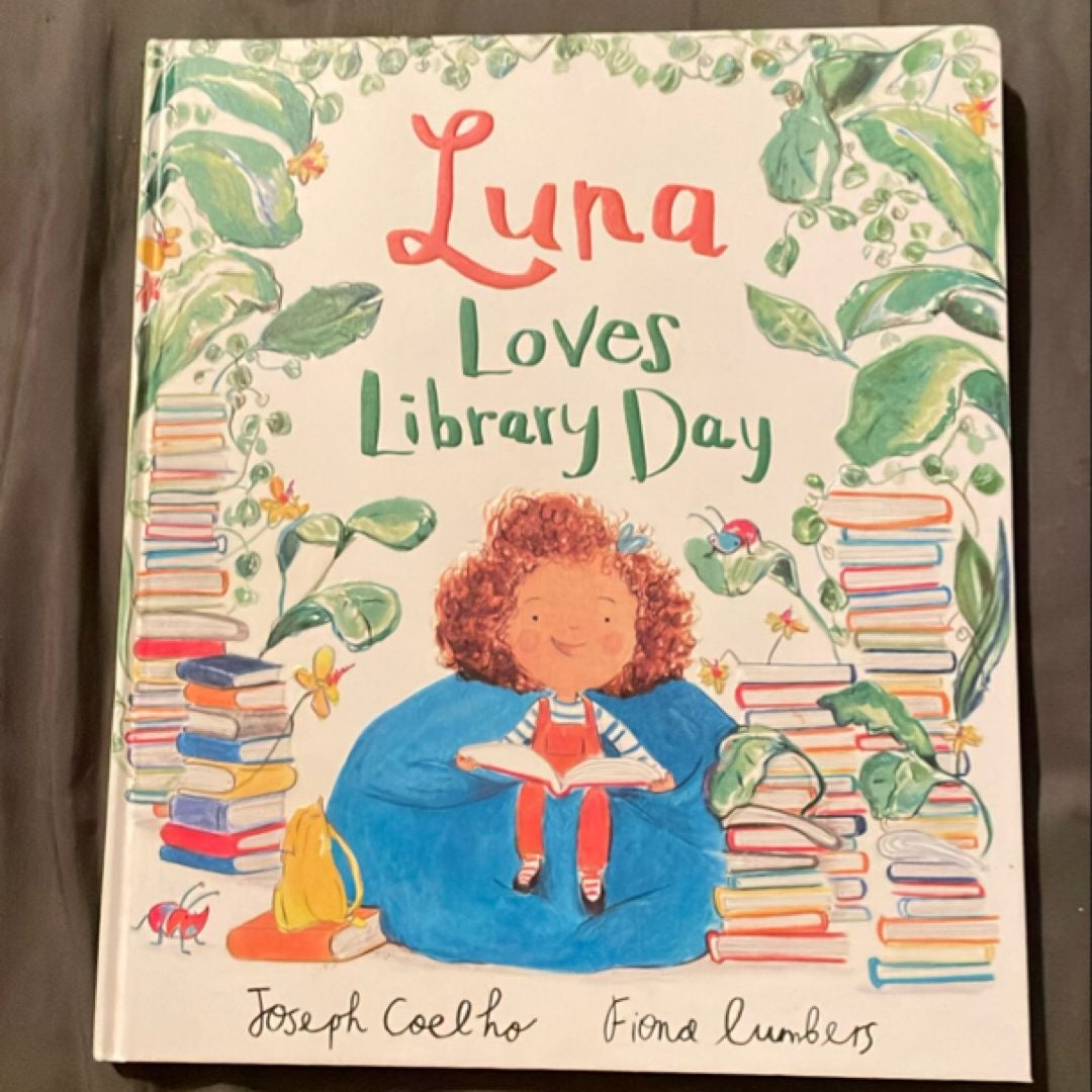 Luna Loves Library Day