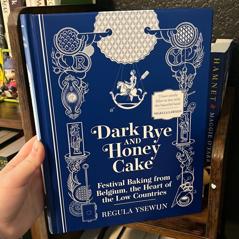 Dark Rye and Honey Cake
