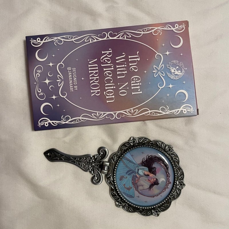 Fairyloot Exclusive Book and Items: The Girl With No Reflection + tarot cards + mirror