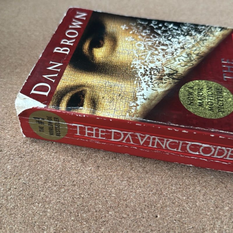 The Davinci Code by Dan Brown, Paperback | Pangobooks