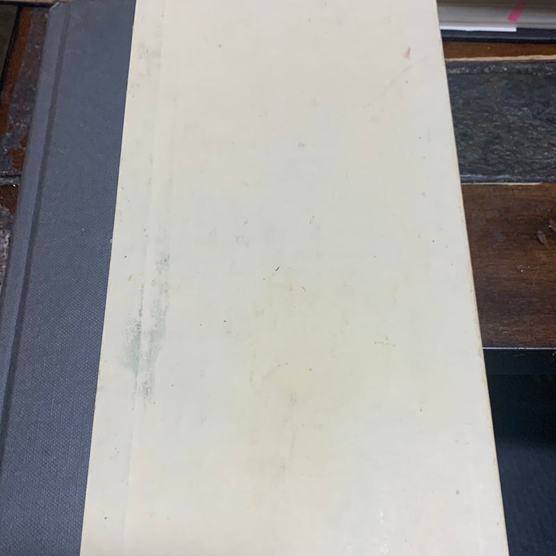 Chains by Laurie Halse Anderson, Hardcover Pangobooks