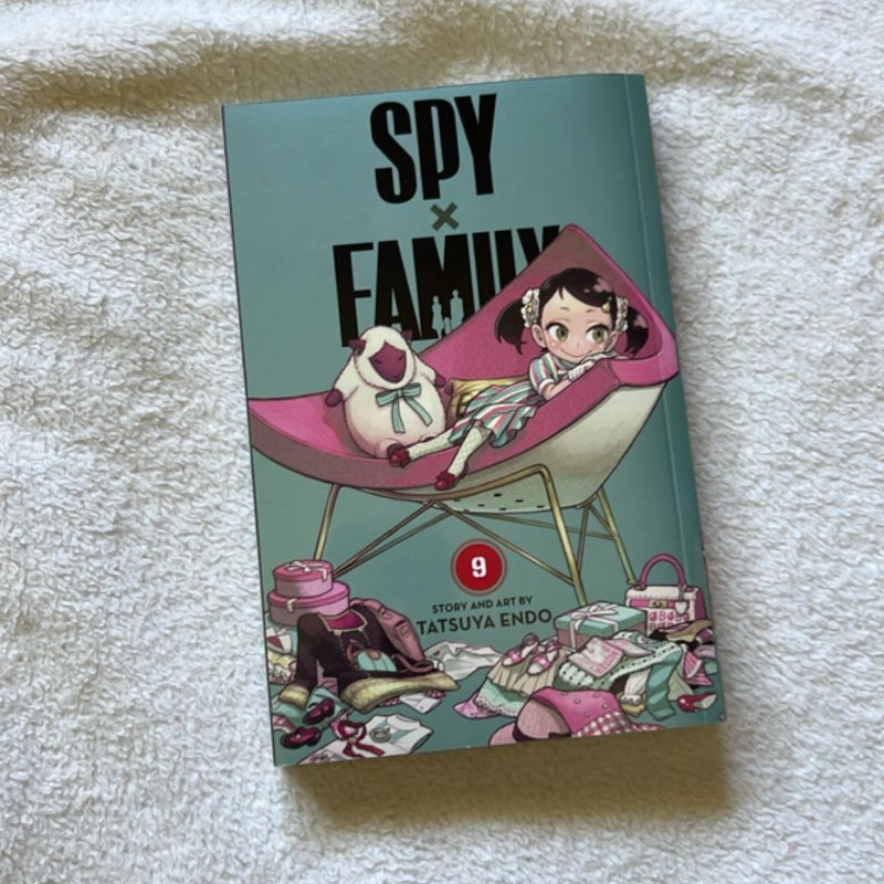 Spy X Family, Vol. 9