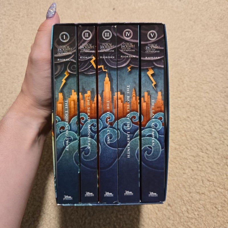 Percy Jackson and the Olympians 5 Book Paperback Boxed Set (new Covers W/poster)