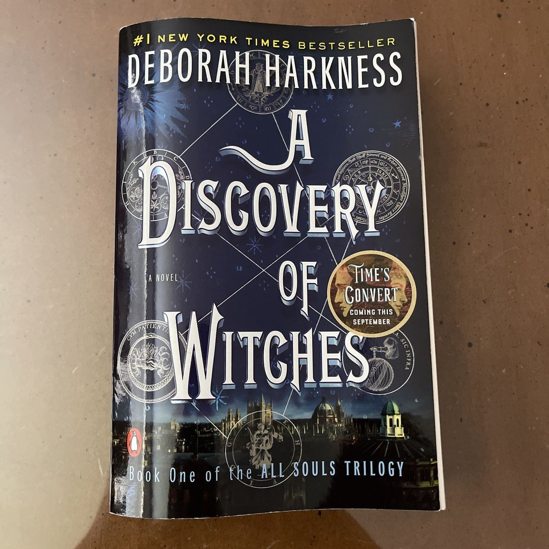 Discovery　A　Deborah　Paperback　of　Witches　Harkness,　by　Pangobooks