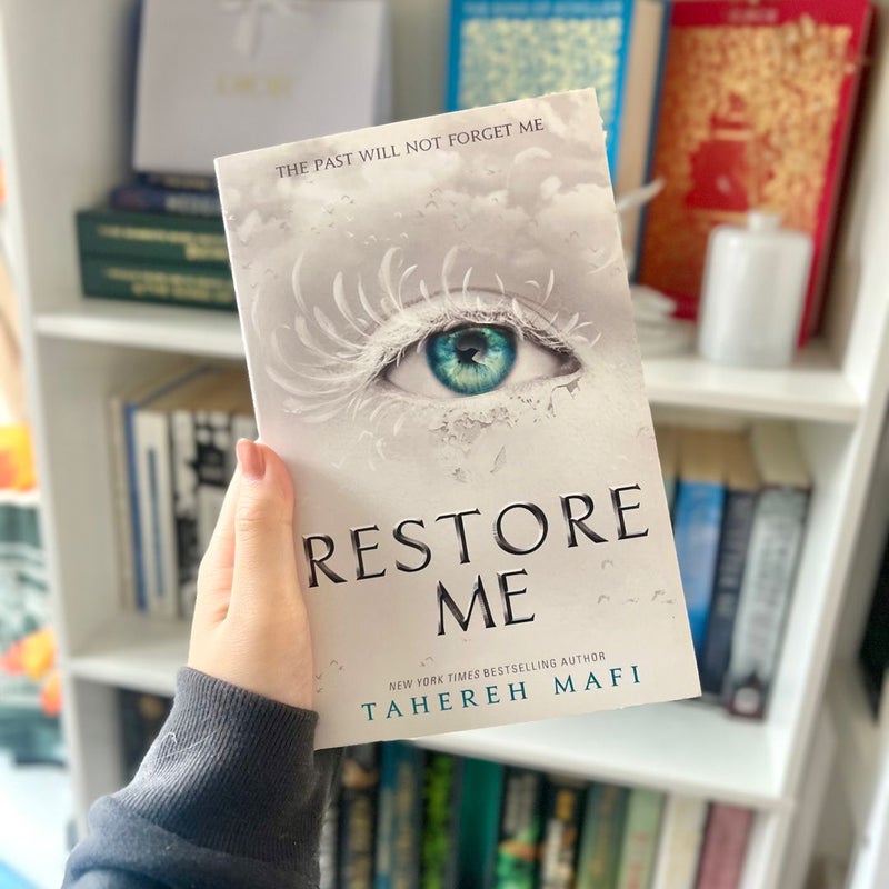 Restore Me (UK Paperback)