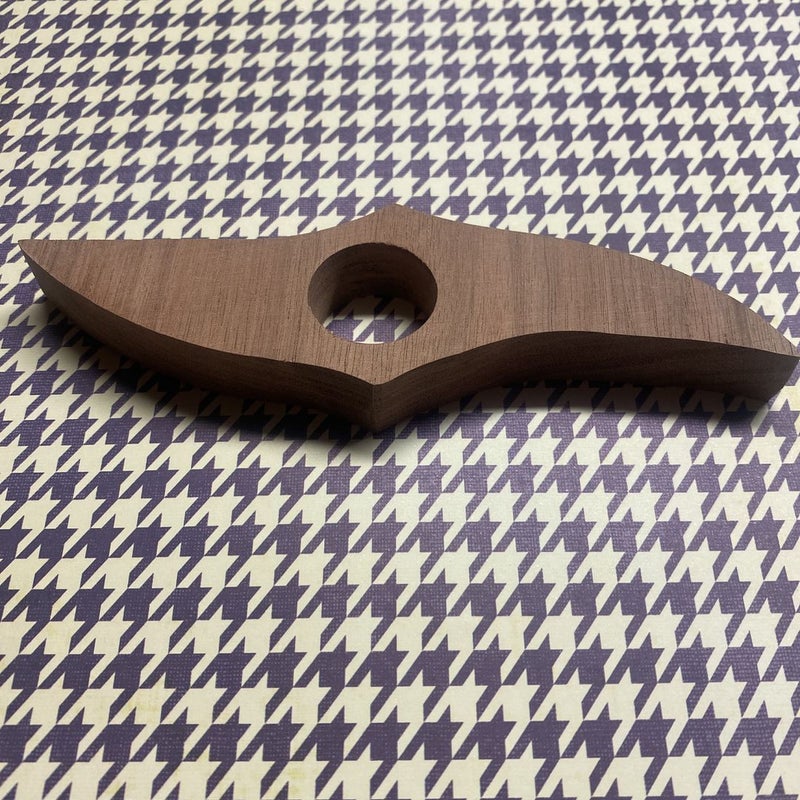 Wooden Page Holder With Thumb Hold (Walnut)