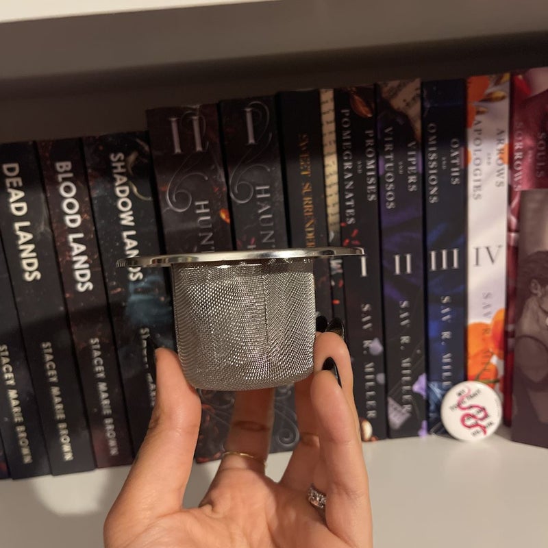 Rhapsodic Tea Nest